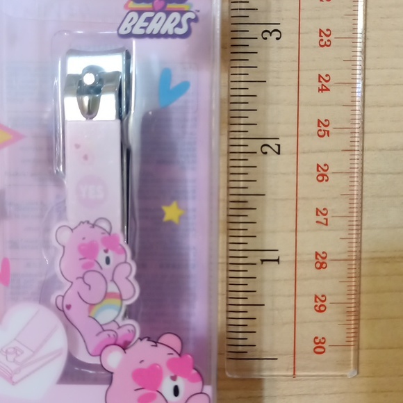 Miniso Care Bears Cheer Bear Nail Clipper - Picture 5 of 7